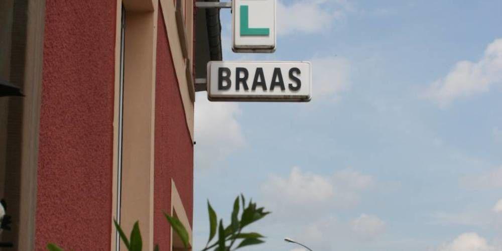 Hotel Restaurant Braas Эш-сюр-Сюр Экстерьер фото